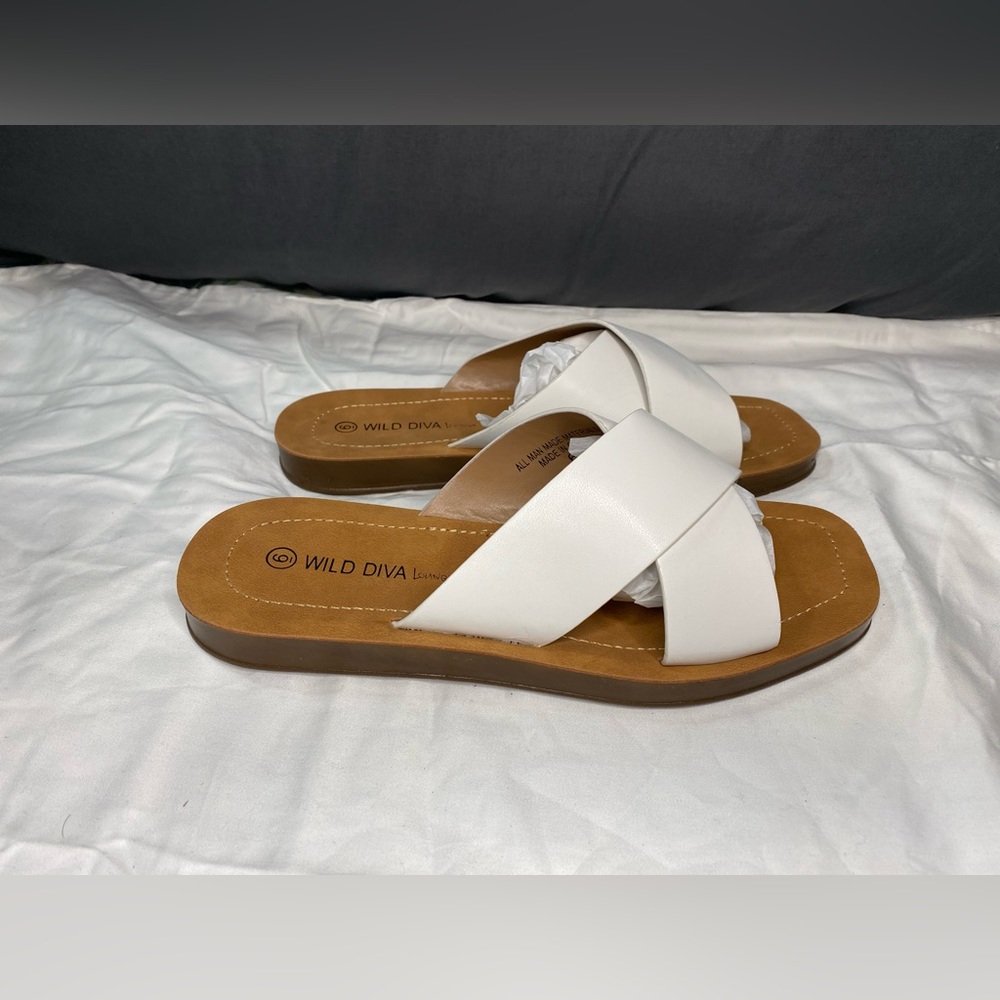 NEW Flat slides/ Sandals - White size 6 fits up to a size 6.5